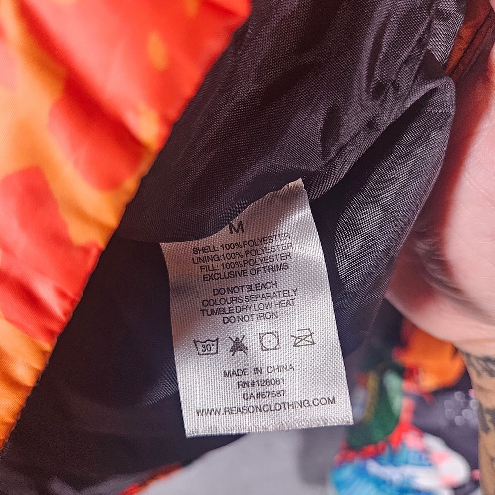 Reason Mens Puffer Jacket Graphic Great Wave Streetwear Hypebeast Urban Sz M - Picture 8 of 10